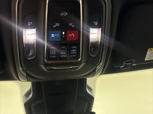 New 2026 Jeep Cherokee Overland image 14