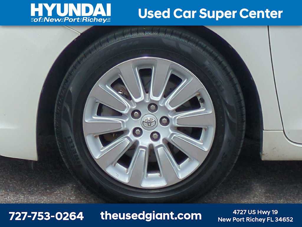 Used 2015 Toyota Sienna Limited Premium w/ Advanced Technology Package FWD image 10