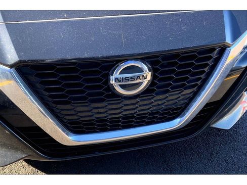 Used 2021 Nissan Altima 2.5 SV FWD image 30