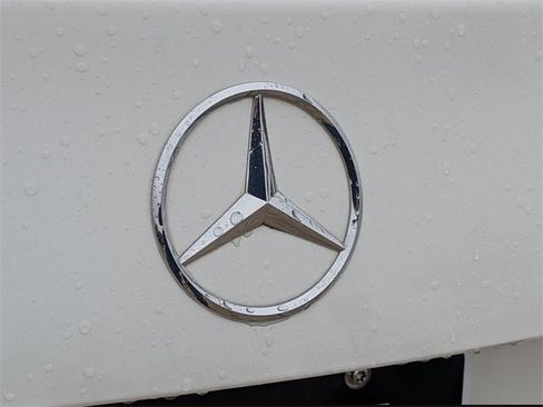 Used 2022 Mercedes-Benz C 300 Sedan image 9