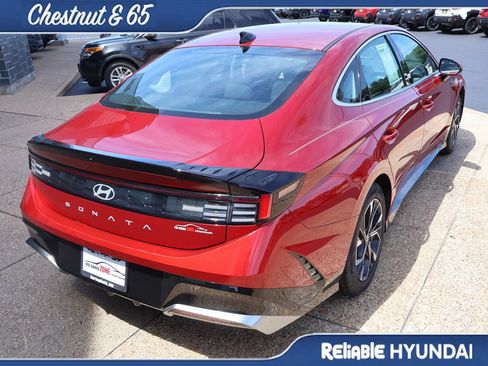 Certified 2025 Hyundai Sonata SEL FWD image 6