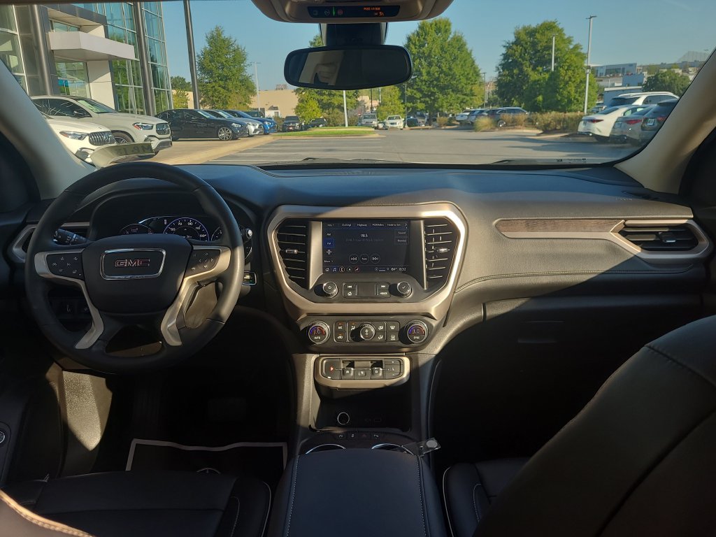 Used 2023 GMC Acadia Denali FWD image 23