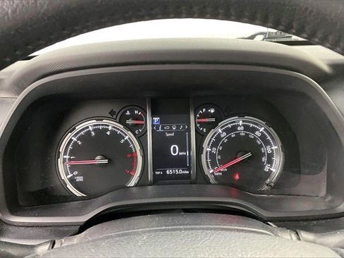 Used 2020 Toyota 4Runner TRD Off-Road Premium w/ Moonroof Package image 25