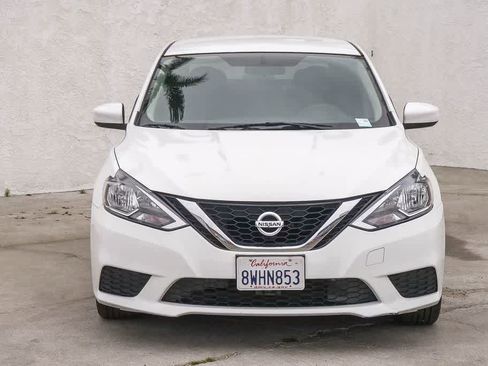 Used 2016 Nissan Sentra SV FWD image 2