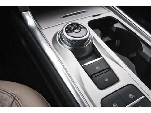 Used 2020 Ford Explorer Limited RWD image 26