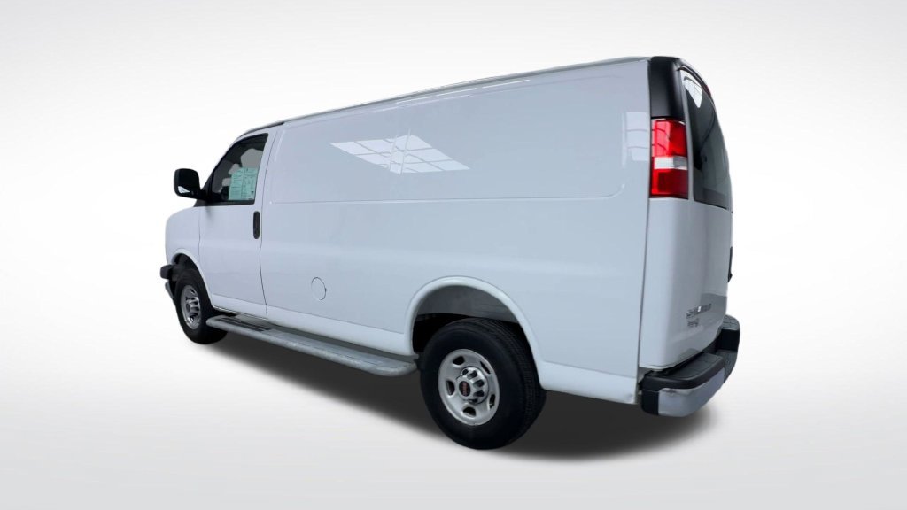 Used 2025 GMC Savana 2500 w/ Driver Convenience Package RWD image 7