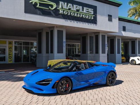 Used 2024 McLaren 750S Spider image 33