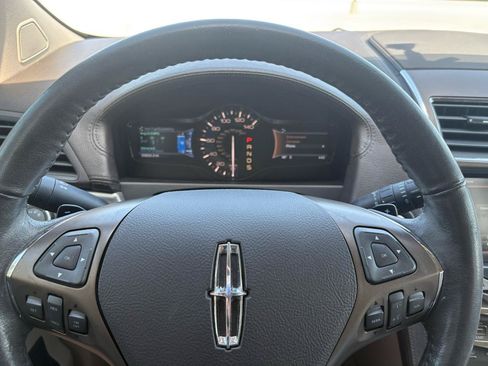 Used 2015 Lincoln MKX FWD image 42