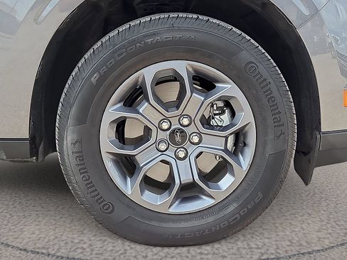Used 2025 Ford Maverick XLT w/ Equipment Group 302A AWD/4WD image 8