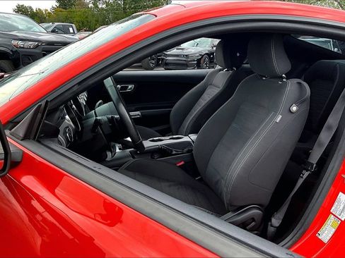 Used 2015 Ford Mustang Coupe RWD image 20