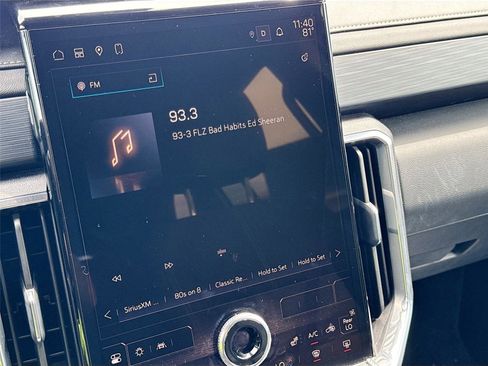 Used 2025 GMC Acadia Elevation image 15