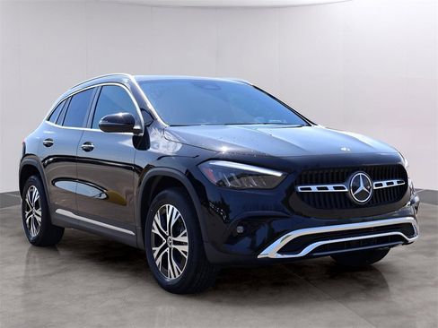 New 2025 Mercedes-Benz GLA 250 4MATIC image 3