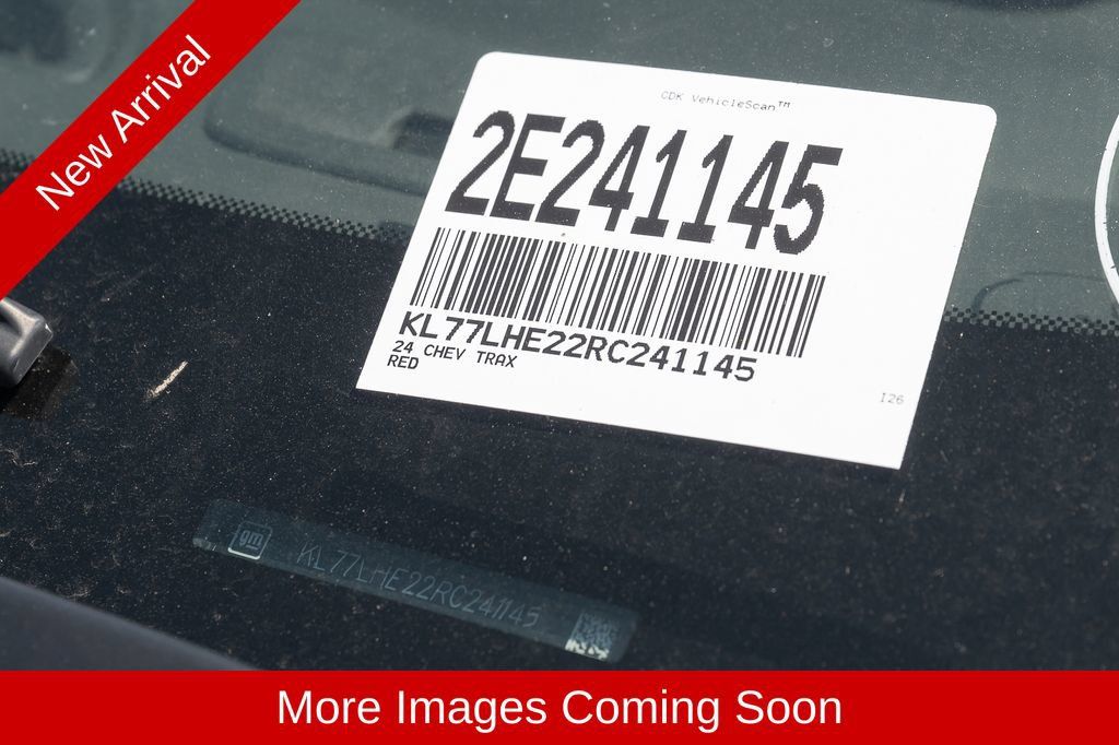 Used 2024 Chevrolet Trax LT FWD image 12