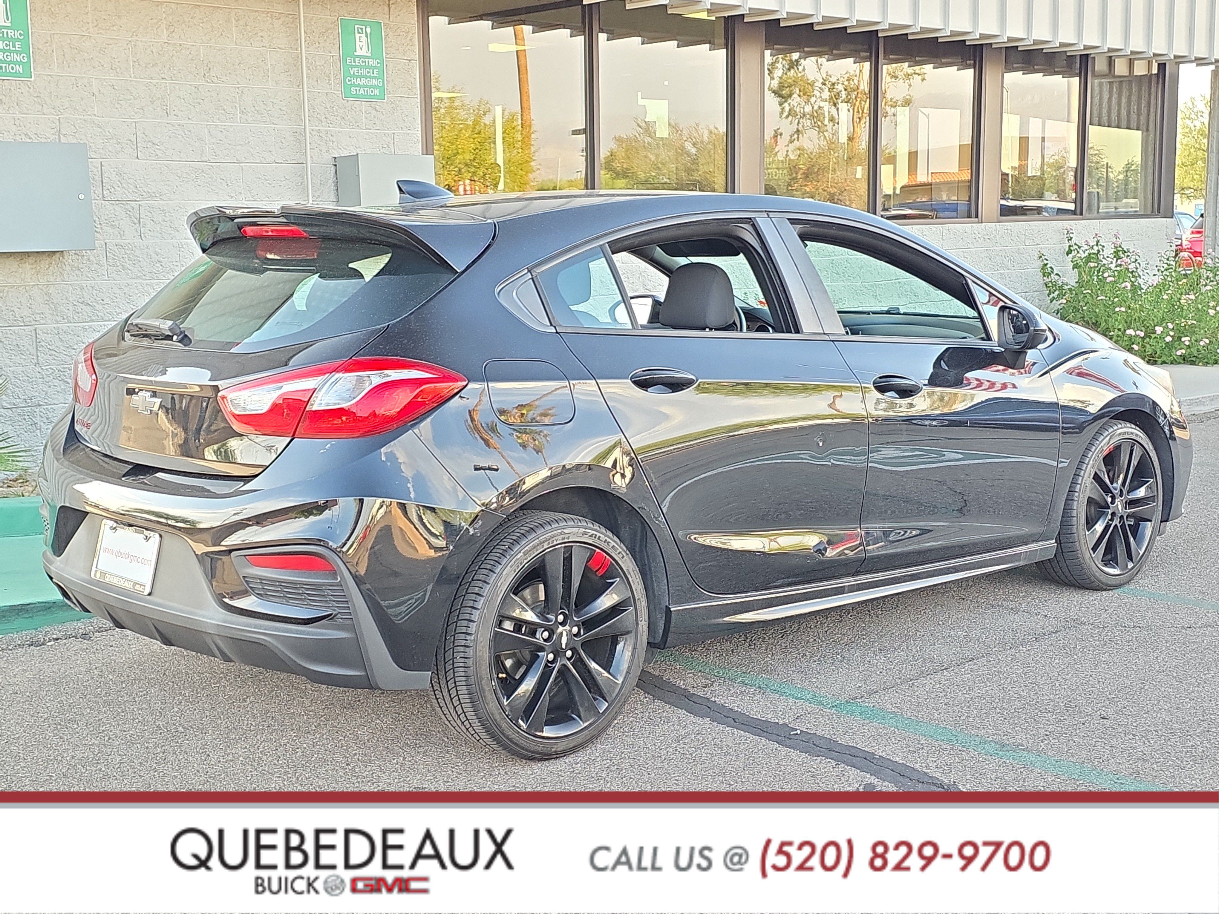 Used 2018 Chevrolet Cruze LT w/ Redline Edition FWD image 7