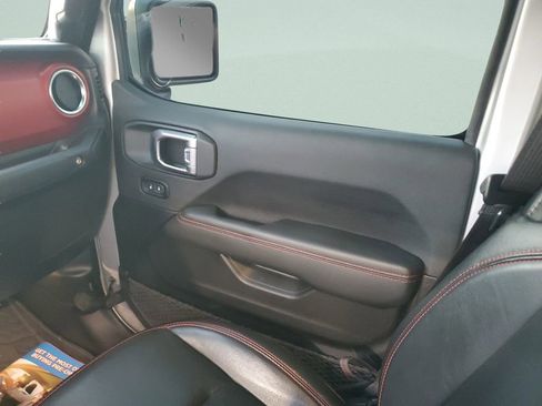 Used 2023 Jeep Gladiator Rubicon w/ LED Lighting Group AWD/4WD image 28