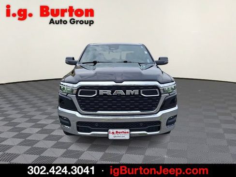 Used 2025 RAM 1500 Big Horn AWD/4WD image 2