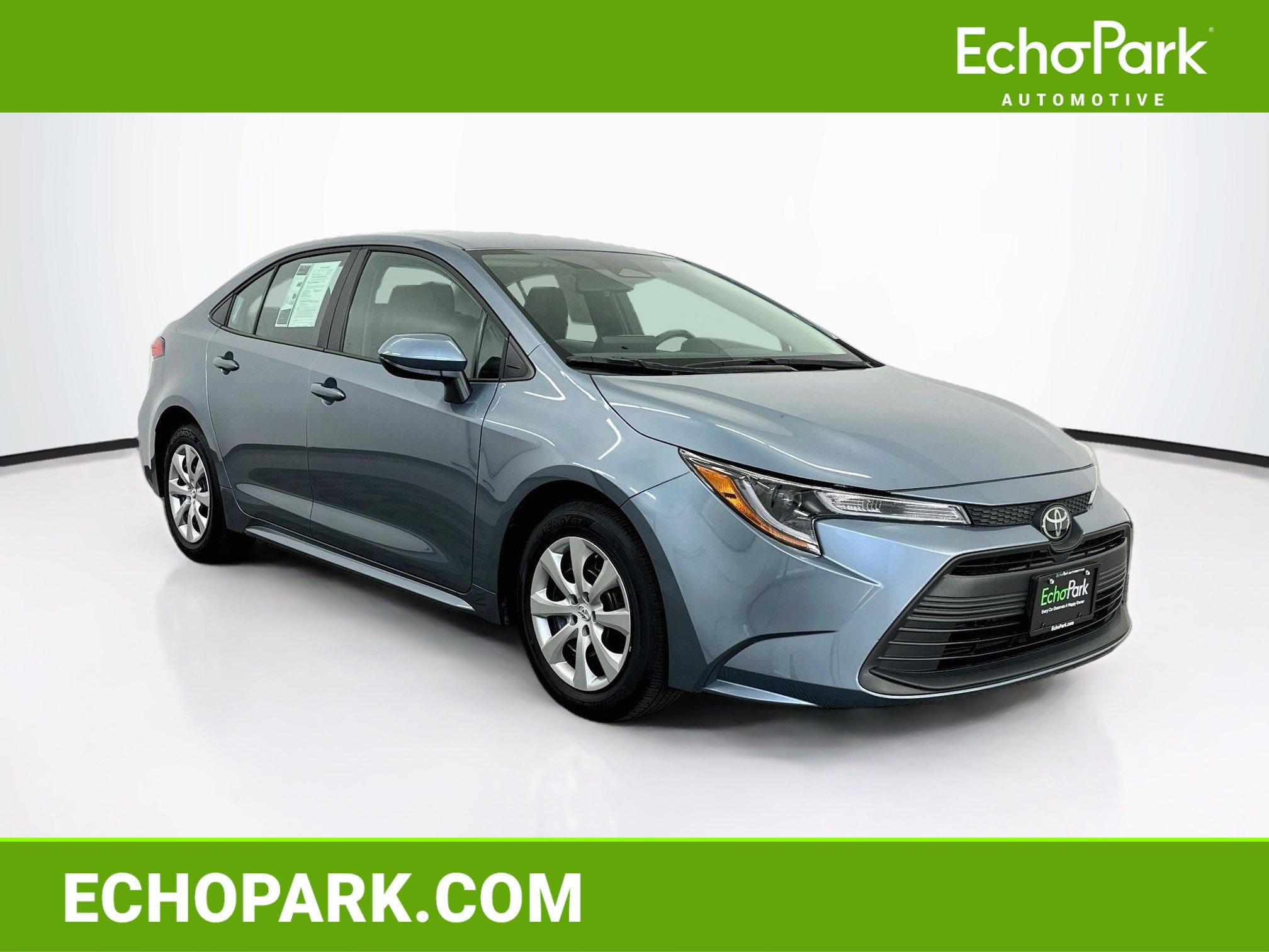 Used 2026 Toyota Corolla LE FWD image 1