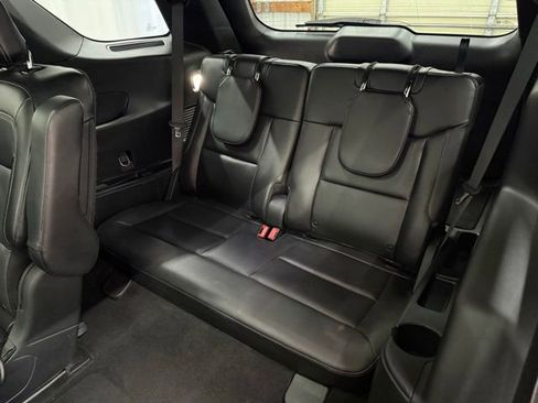 Used 2020 Ford Explorer Limited AWD/4WD image 23