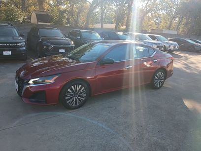 Used 2024 Nissan Altima 2.5 SV
