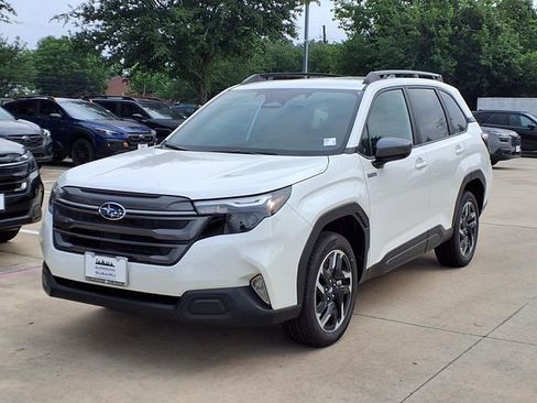 New 2026 Subaru Forester Premium AWD/4WD image 3