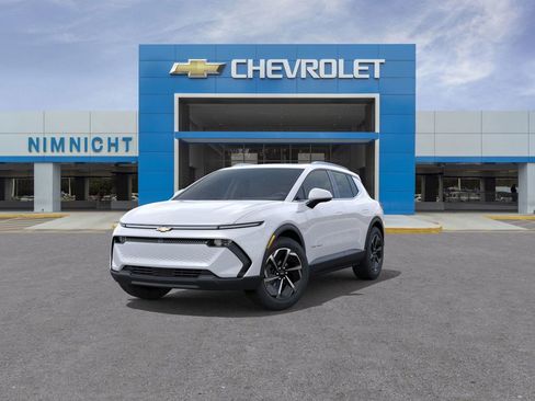 New 2026 Chevrolet Equinox EV LT AWD/4WD image 8