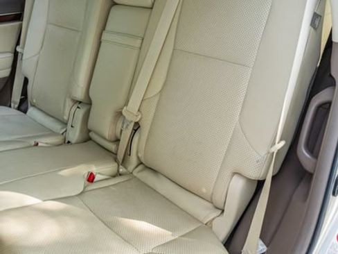 Used 2011 Lexus GX 460 Premium AWD/4WD image 34