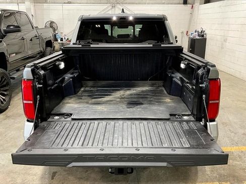 Used 2025 Toyota Tacoma TRD Off-Road w/ TRD Off Road Upgrade Package image 18