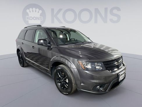 Used 2019 Dodge Journey SE w/ Blacktop Package image 7