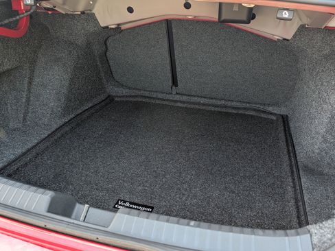 Certified 2025 Volkswagen Jetta Sport FWD image 18