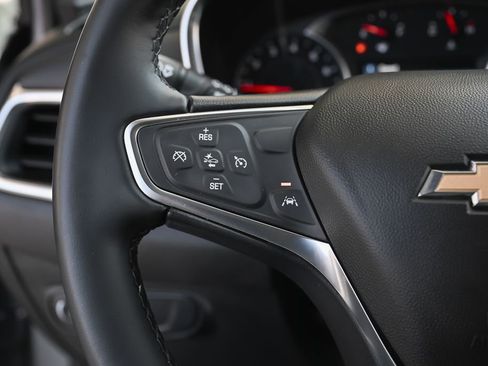 Used 2024 Chevrolet Equinox LT FWD image 25
