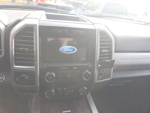 Used 2018 Ford F250 Lariat w/ Lariat Ultimate Package image 17