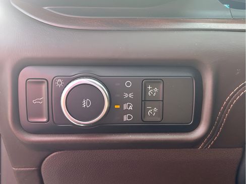 Used 2023 Ford Explorer King Ranch AWD/4WD image 10