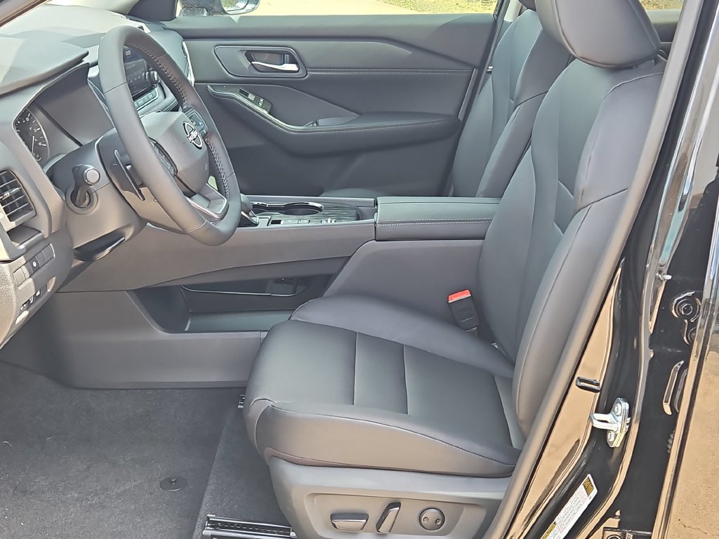 New 2026 Nissan Rogue Dark Armor FWD image 11