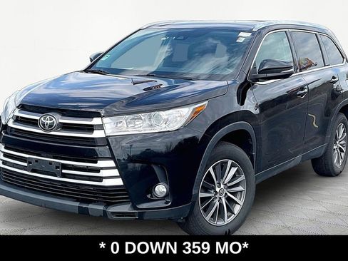 Used 2019 Toyota Highlander XLE AWD/4WD image 1