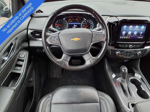 Used 2020 Chevrolet Traverse LT w/ Driver Confidence II Package image 14