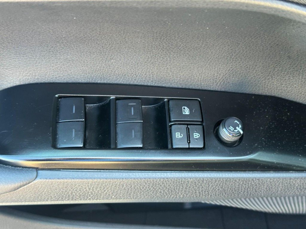 Certified 2025 Toyota Camry LE FWD image 22