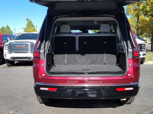 Used 2022 Jeep Wagoneer Series II image 14