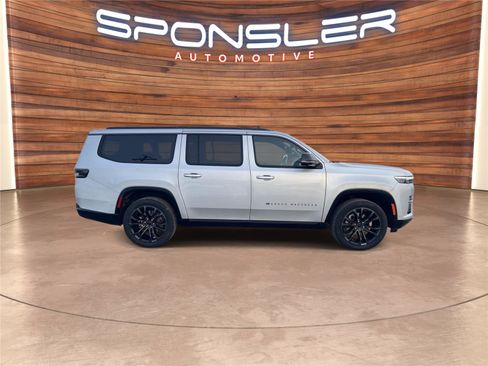 New 2026 Jeep Grand Wagoneer L Summit w/ Premium Group III AWD/4WD image 7