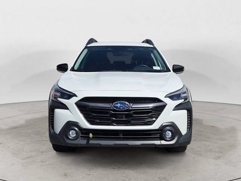 Used 2025 Subaru Outback Premium AWD/4WD image 8