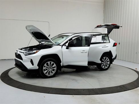 Used 2025 Toyota RAV4 XLE Premium w/ Weather Package image 11