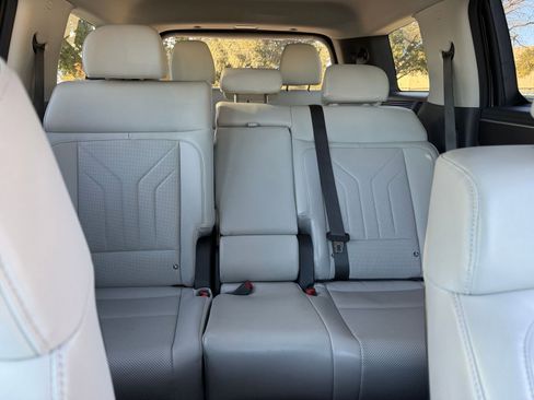 Used 2025 Hyundai Santa Fe SEL image 38