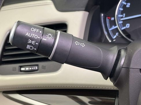 Used 2016 Acura RLX w/ Technology Package FWD image 34