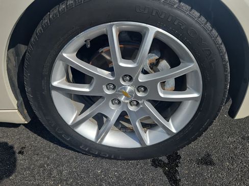 Used 2011 Chevrolet Malibu LTZ FWD image 50