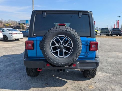 Used 2025 Jeep Wrangler Unlimited Rubicon image 4