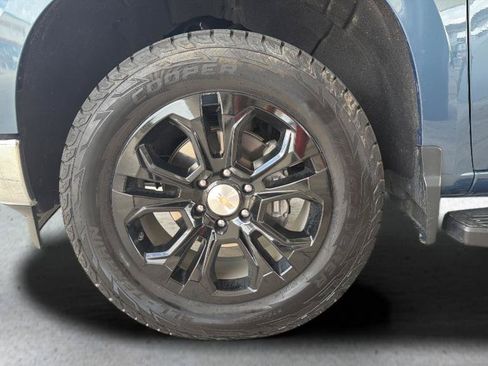 Used 2024 Chevrolet Silverado 1500 LTZ w/ LTZ Premium Package AWD/4WD image 29