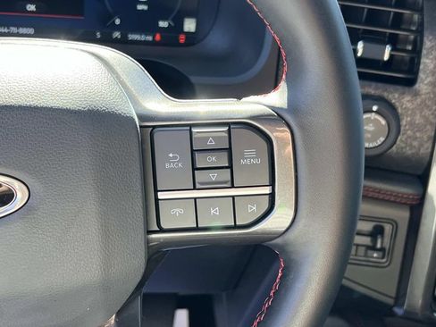 Used 2024 Ford Expedition Limited image 26