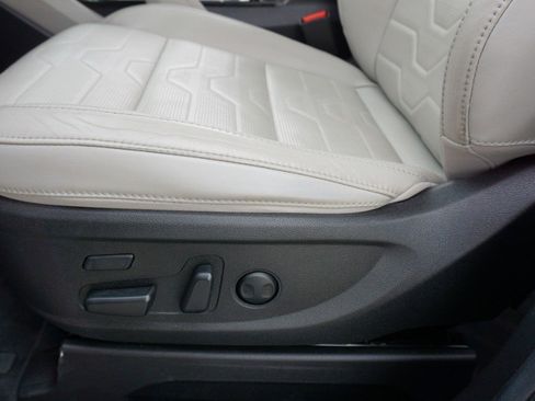 Used 2020 Kia Telluride SX w/ SX Prestige Package image 25