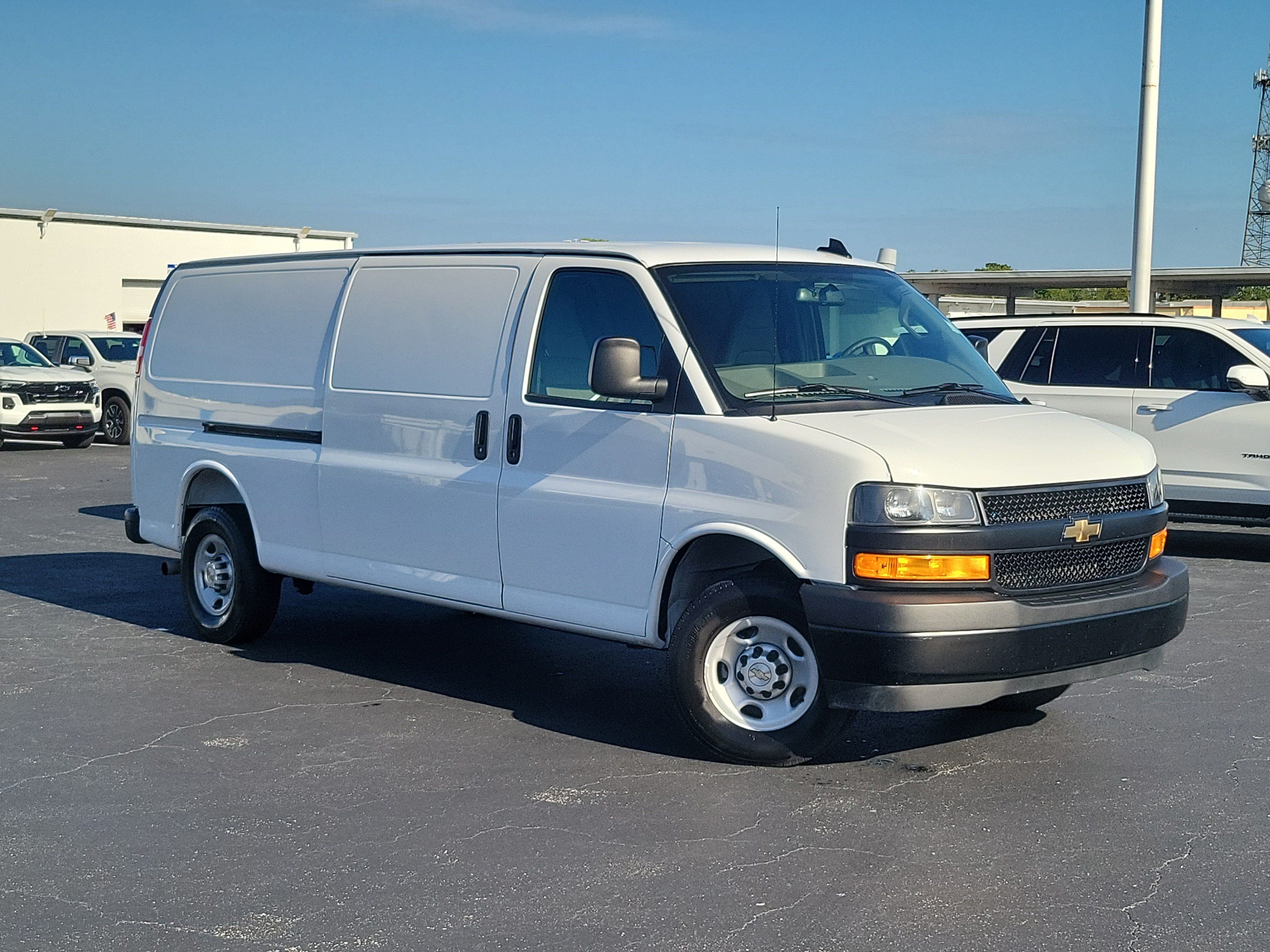 Used 2025 Chevrolet Express 2500 Extended w/ Driver Convenience Package RWD image 29