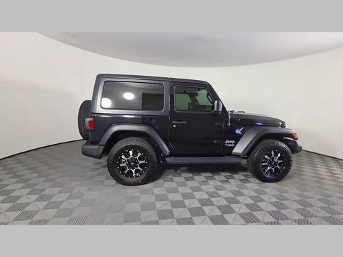 Used 2019 Jeep Wrangler Sport AWD/4WD image 37