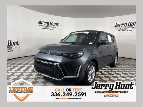 Used 2024 Kia Soul LX w/ Option Group 015 image 1